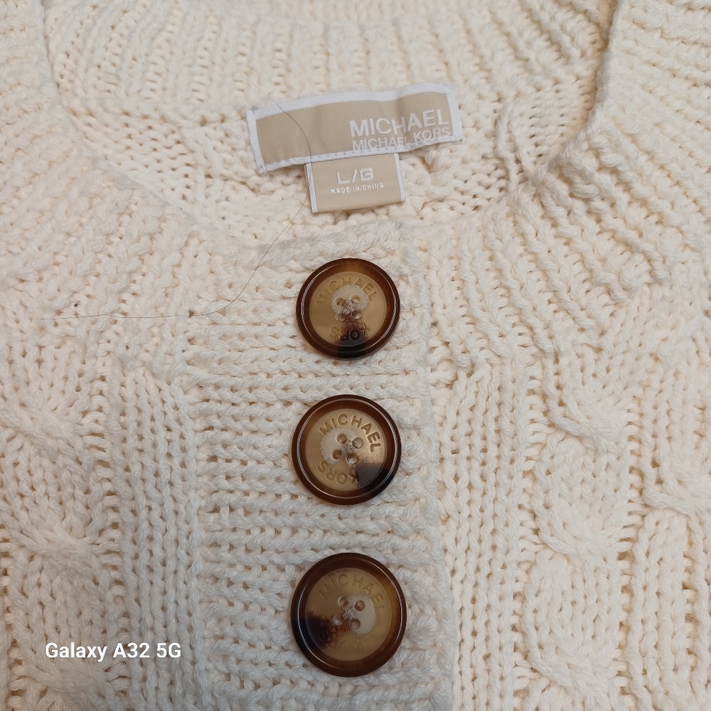 Michael Kors Women Size L  Ivory Cable Knit Sweater with Button Detail - Picture 10 of 13